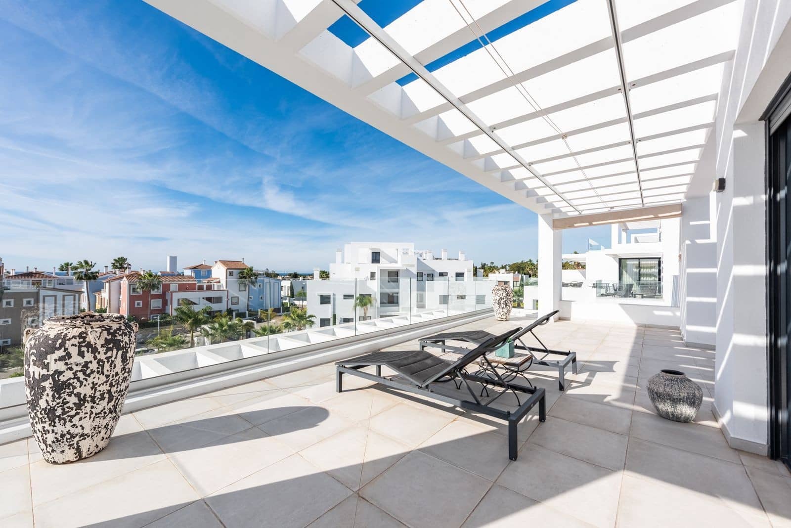 3 quarto Penthouse para venda em El Paraiso com piscina garagem - 899 000 € (Ref: 10048949)