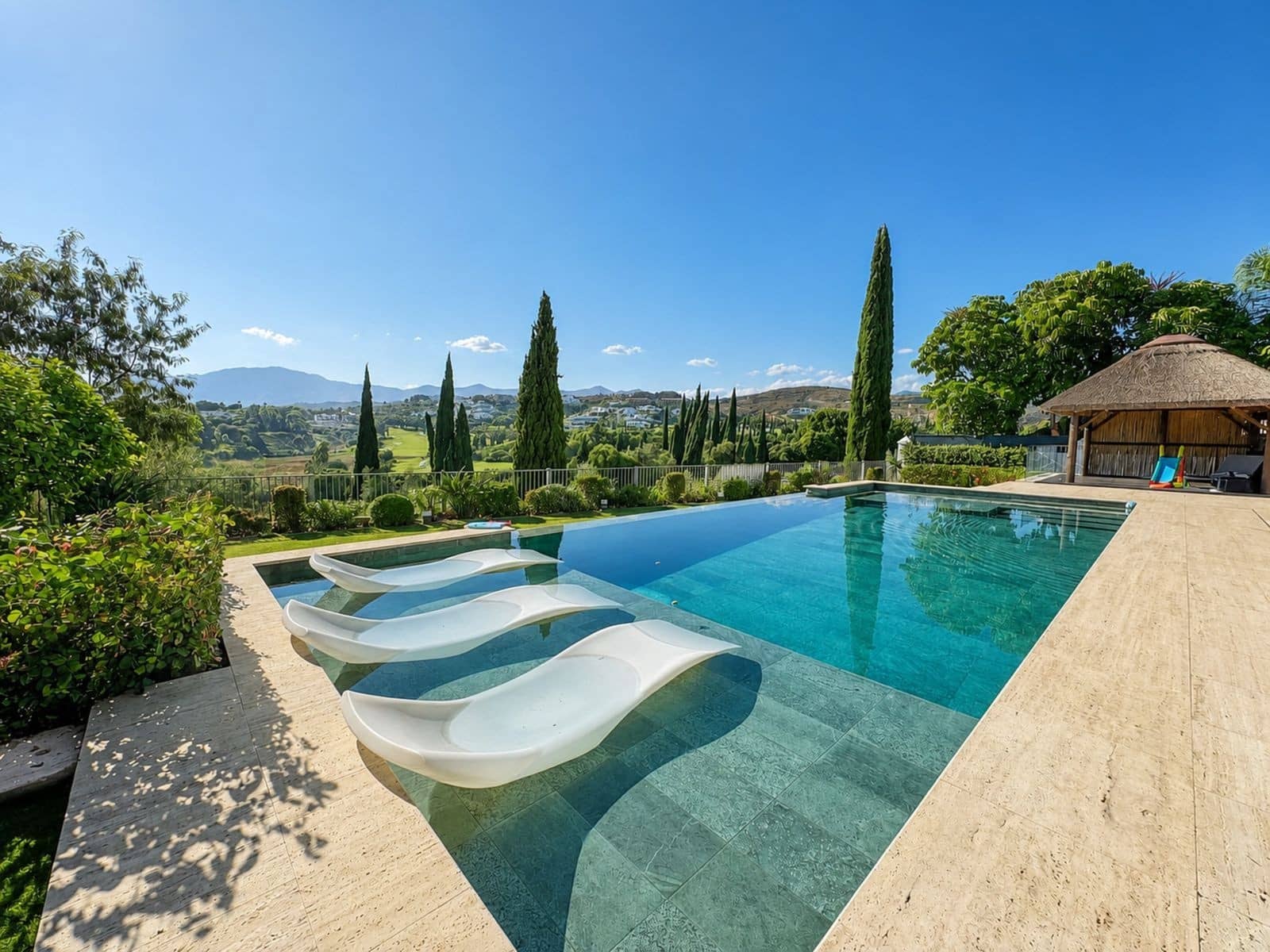 6 quarto Moradia para venda em Los Flamingos com piscina garagem - 5 375 000 € (Ref: 10048950)