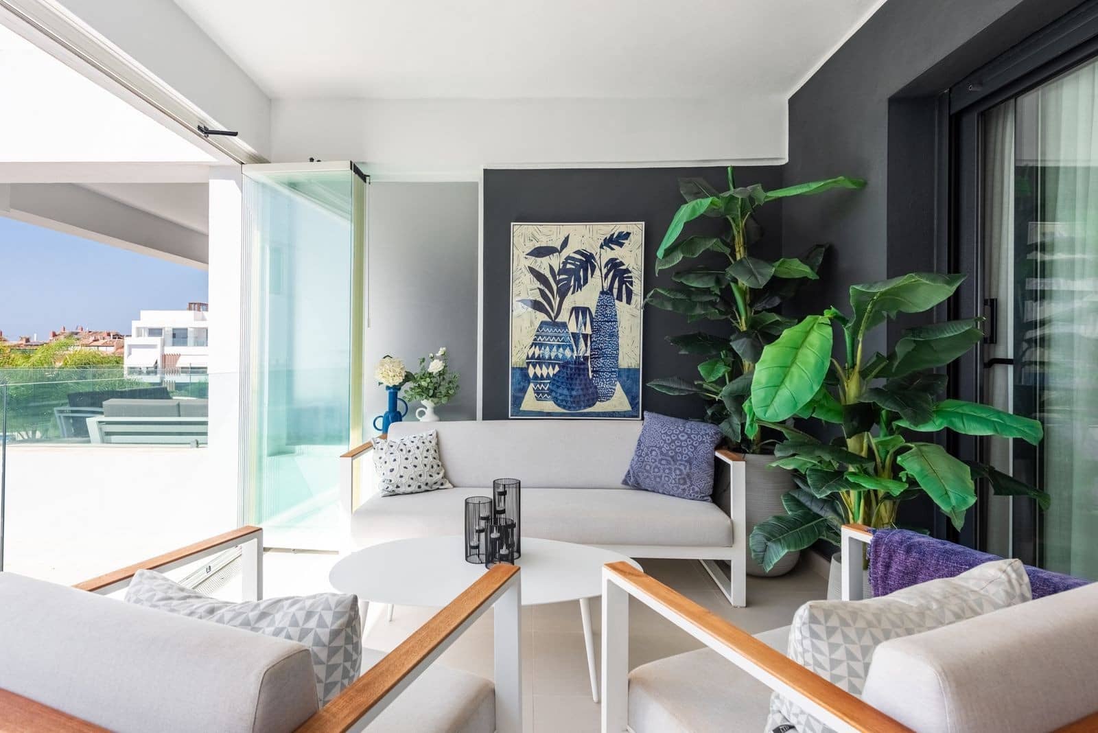 3 sypialnia Apartament na sprzedaż w Bel-Air z basenem garażem - 645 000 € (Ref: 10048953)