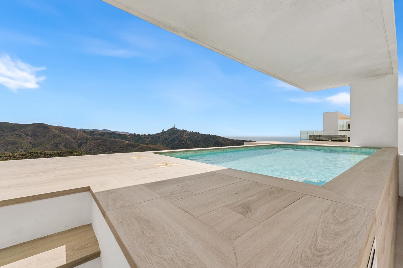 3 Zimmer Penthouse zu verkaufen in Ojen mit Pool Garage - 2.400.000 € (Ref: 10051615)