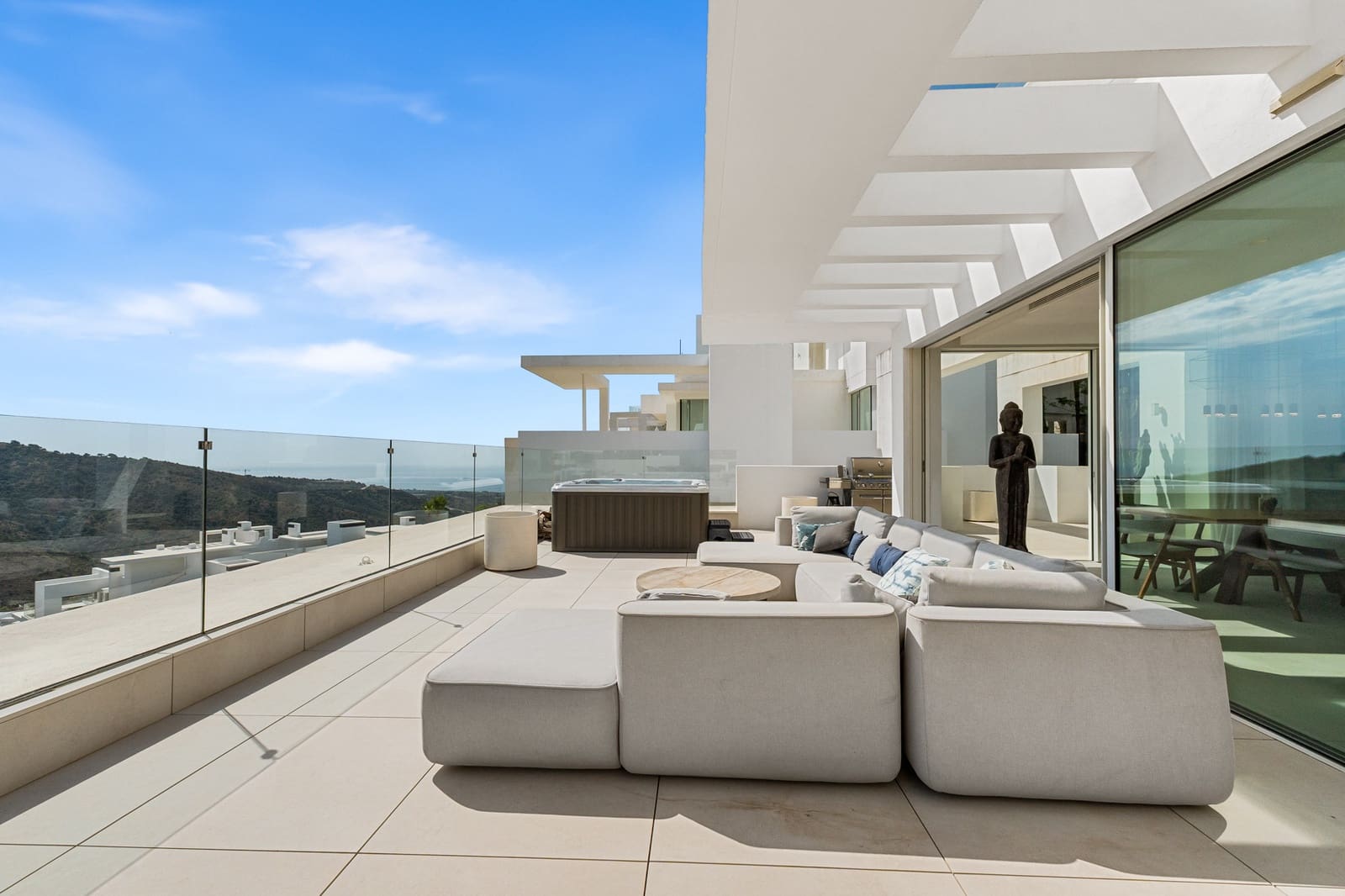 3 Zimmer Penthouse zu verkaufen in Ojen mit Pool Garage - 2.400.000 € (Ref: 10051615)