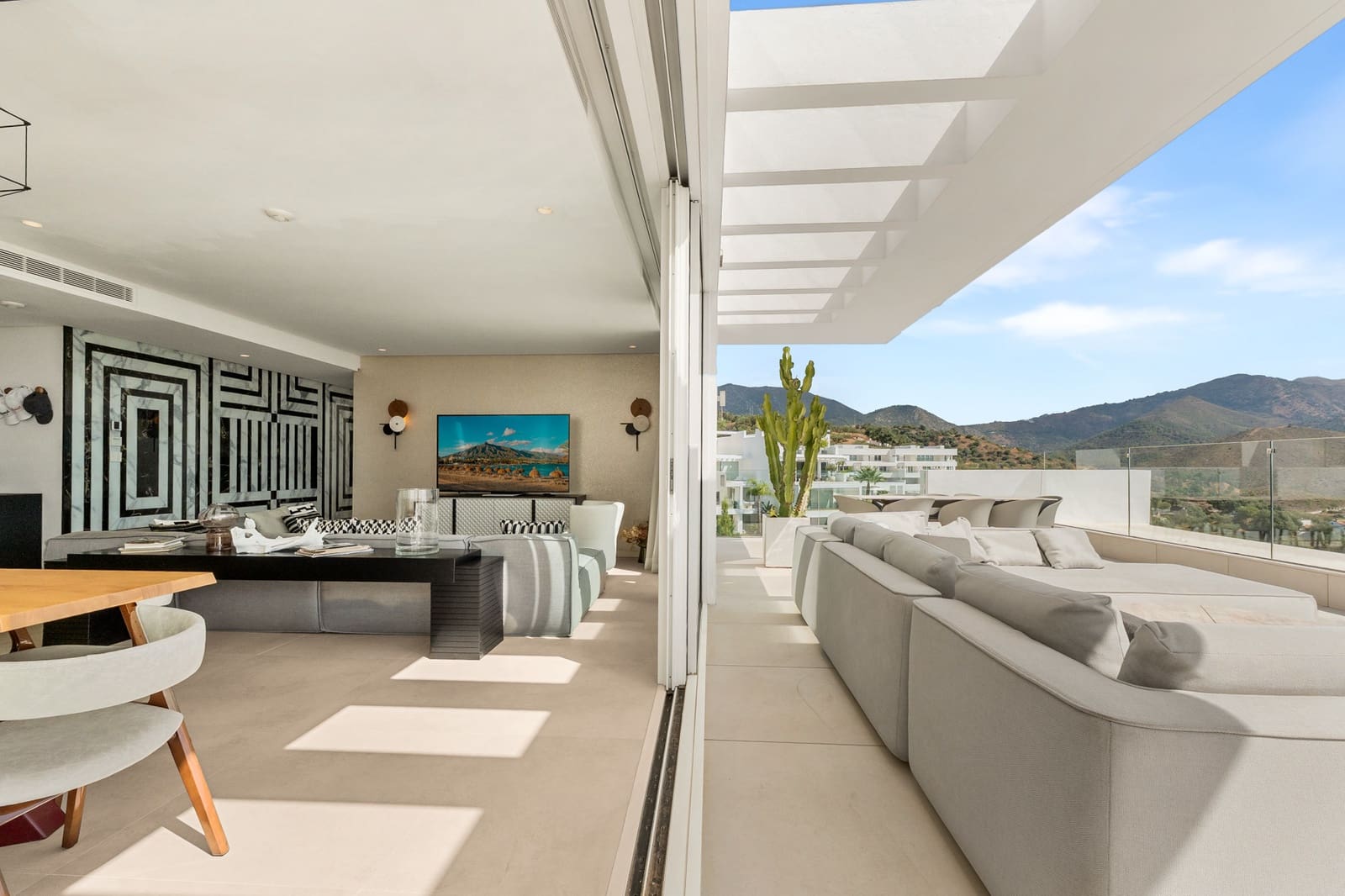 3 Zimmer Penthouse zu verkaufen in Ojen mit Pool Garage - 2.400.000 € (Ref: 10051615)