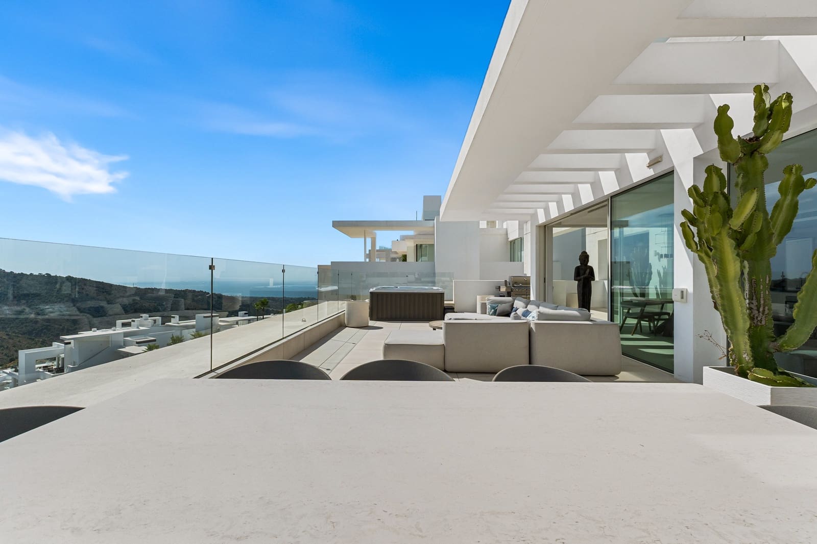 3 Zimmer Penthouse zu verkaufen in Ojen mit Pool Garage - 2.400.000 € (Ref: 10051615)