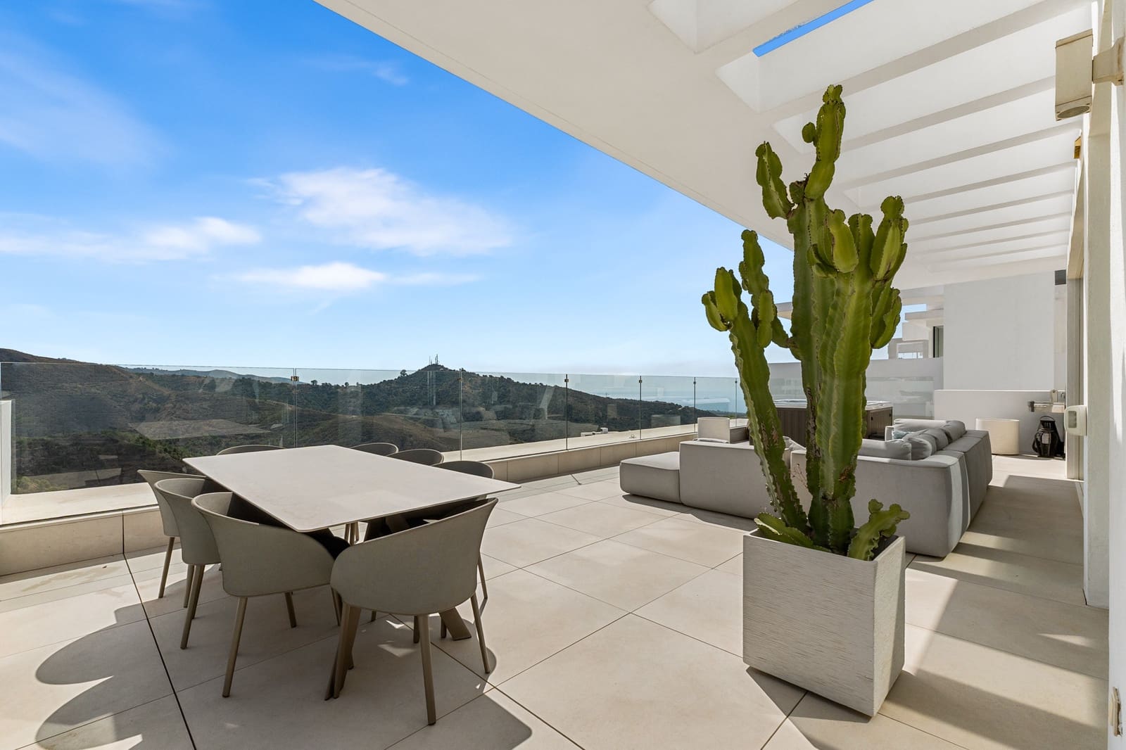 3 Zimmer Penthouse zu verkaufen in Ojen mit Pool Garage - 2.400.000 € (Ref: 10051615)
