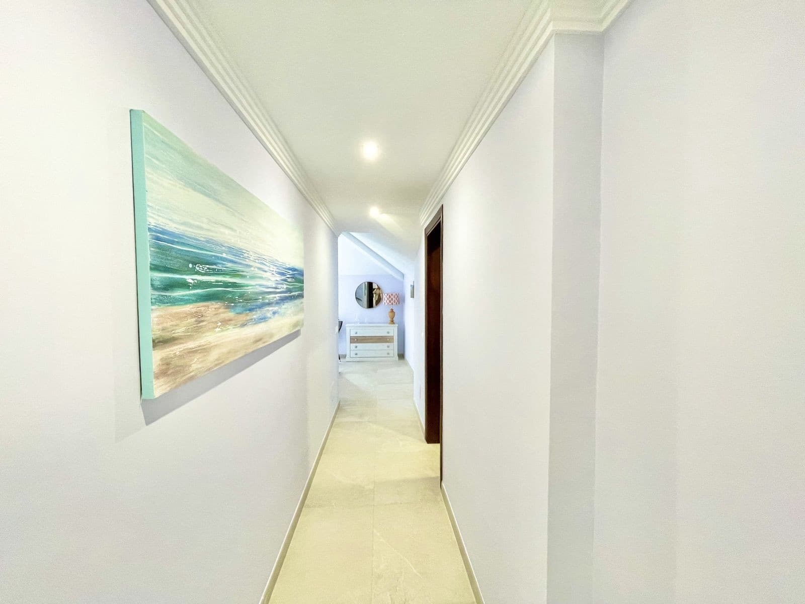 6 bedroom Villa for sale in Marbella with pool garage - € 2,750,000 (Ref: 10054923)