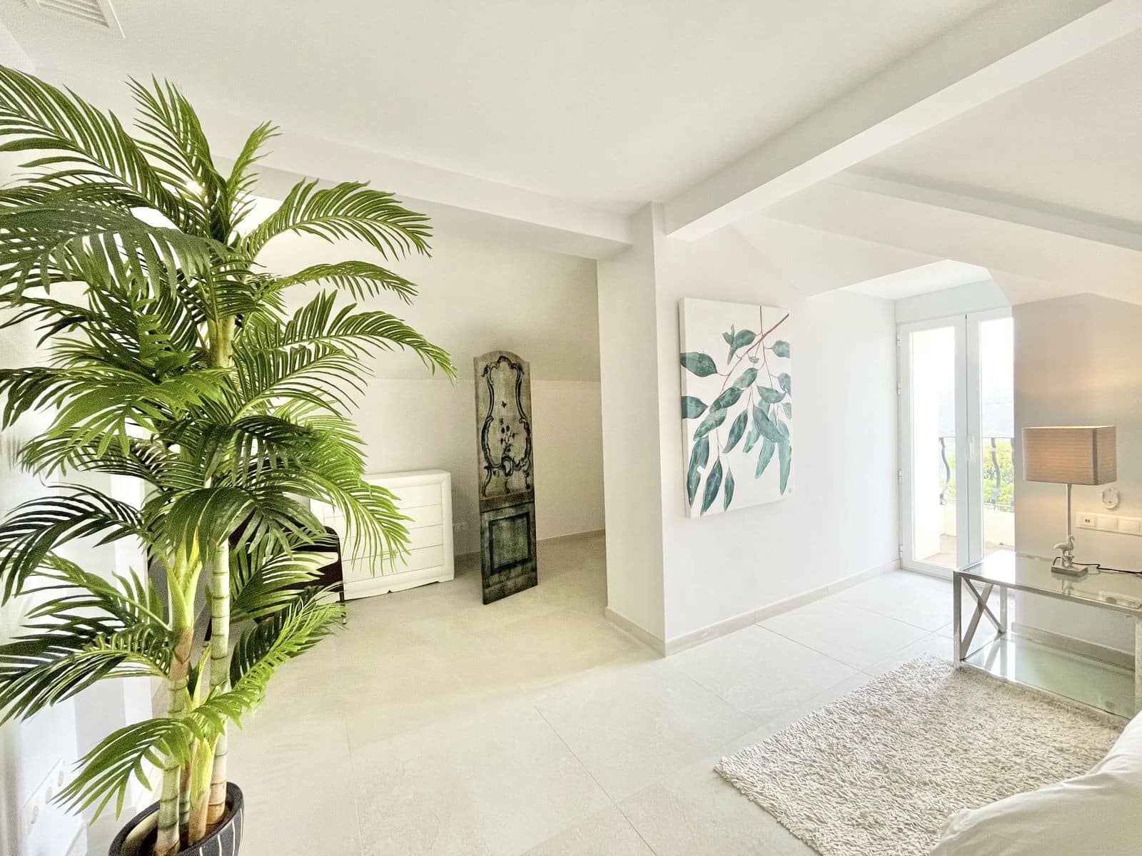 6 bedroom Villa for sale in Marbella with pool garage - € 2,750,000 (Ref: 10054923)