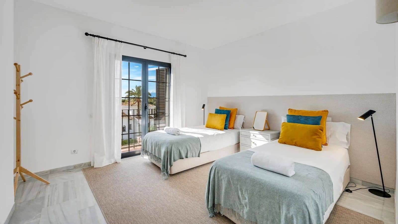 3 chambre Penthouse à vendre à Nueva Andalucia avec piscine garage - 1 495 000 € (Ref: 10054924)