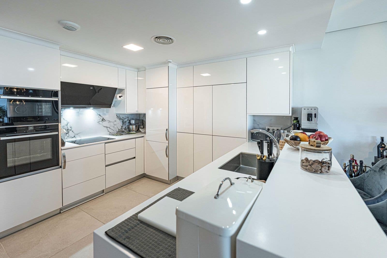 3 sovrum Lägenhet till salu i Marbella med pool garage - 1 350 000 € (Ref: 10054927)