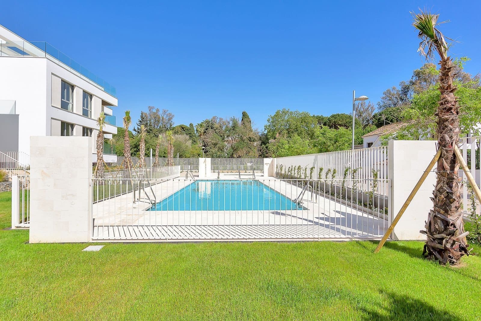 2 slaapkamer Appartement te koop in Marbella met zwembad garage - € 634.900 (Ref: 10054930)