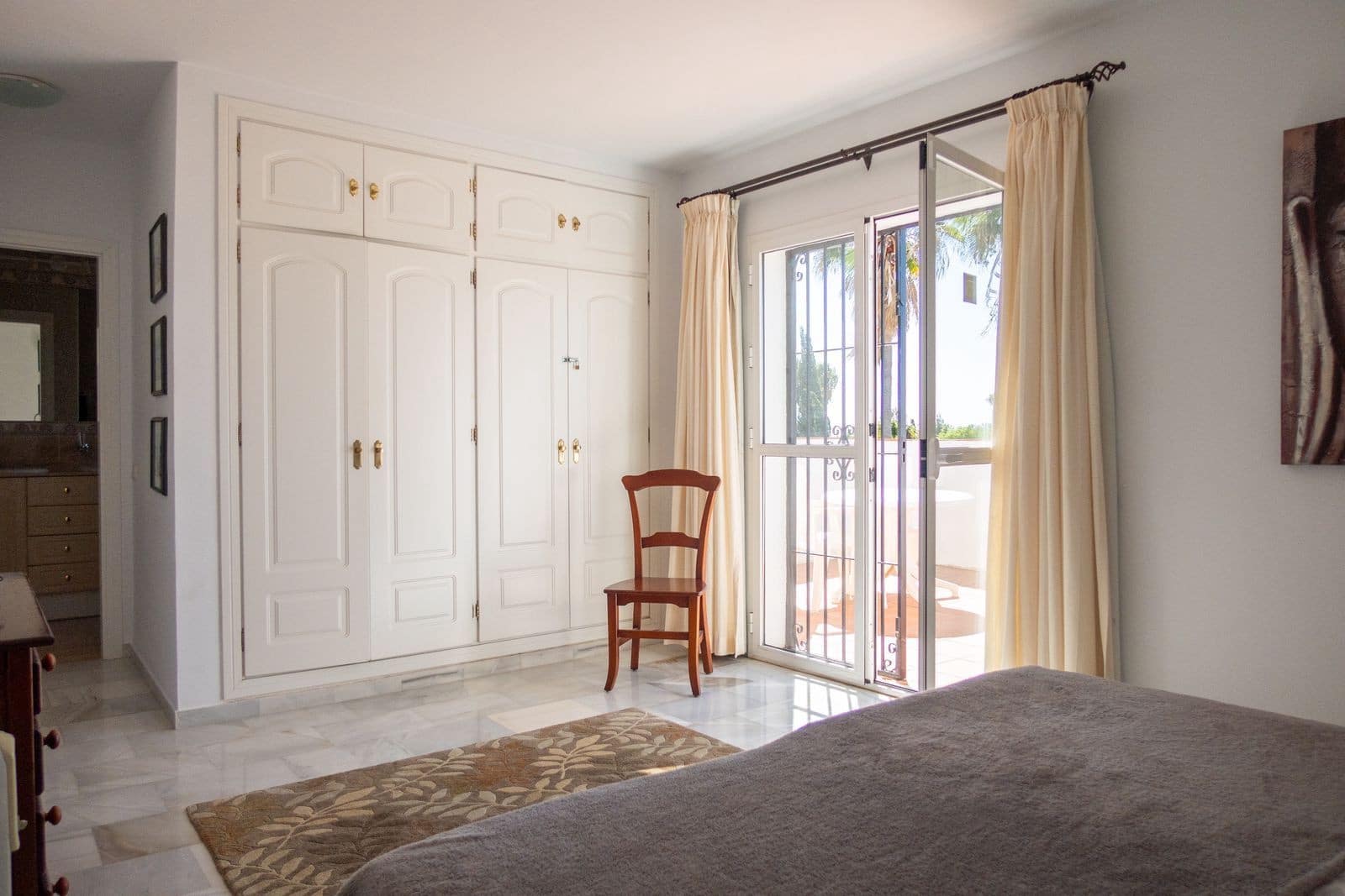 Chalet de 3 habitaciones en El Padrón en venta con piscina garaje - 1.100.000 € (Ref: 10054932)