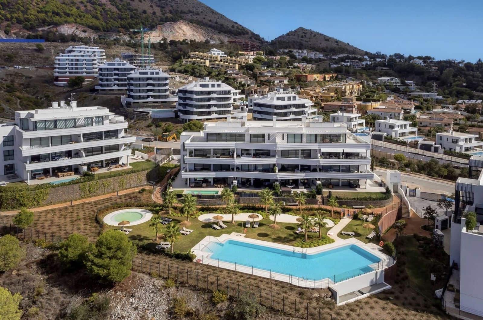 3 chambre Appartement à vendre à Fuengirola avec piscine garage - 985 000 € (Ref: 10054933)