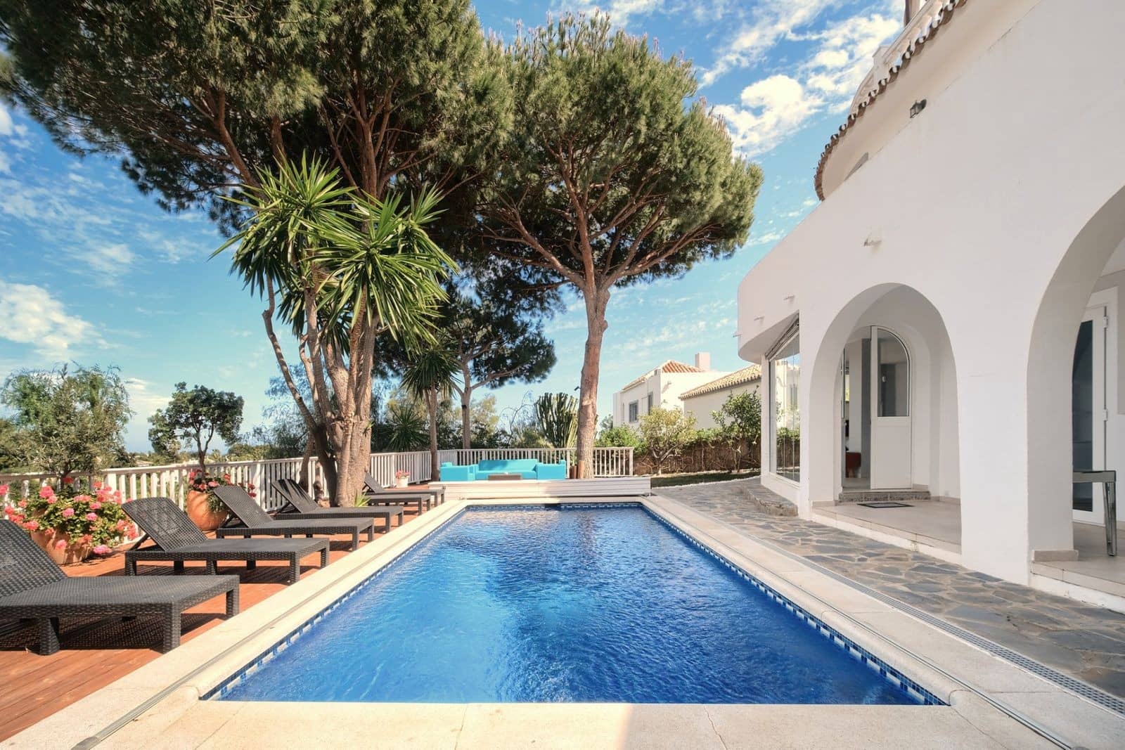 4 makuuhuone Huvila myytävänä paikassa Mijas Costa mukana uima-altaan 
autotalli - 1 385 000 € (Ref: 10054934)
