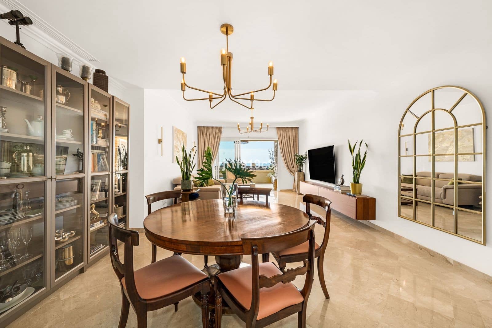 Apartamento de 3 habitaciones en Marbella en venta con piscina garaje - 770.000 € (Ref: 10054936)
