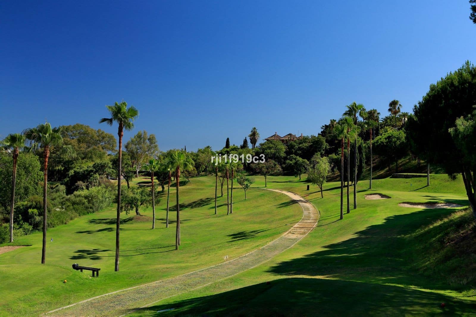 Apartamento de 3 habitaciones en Marbella en venta con piscina garaje - 770.000 € (Ref: 10054936)