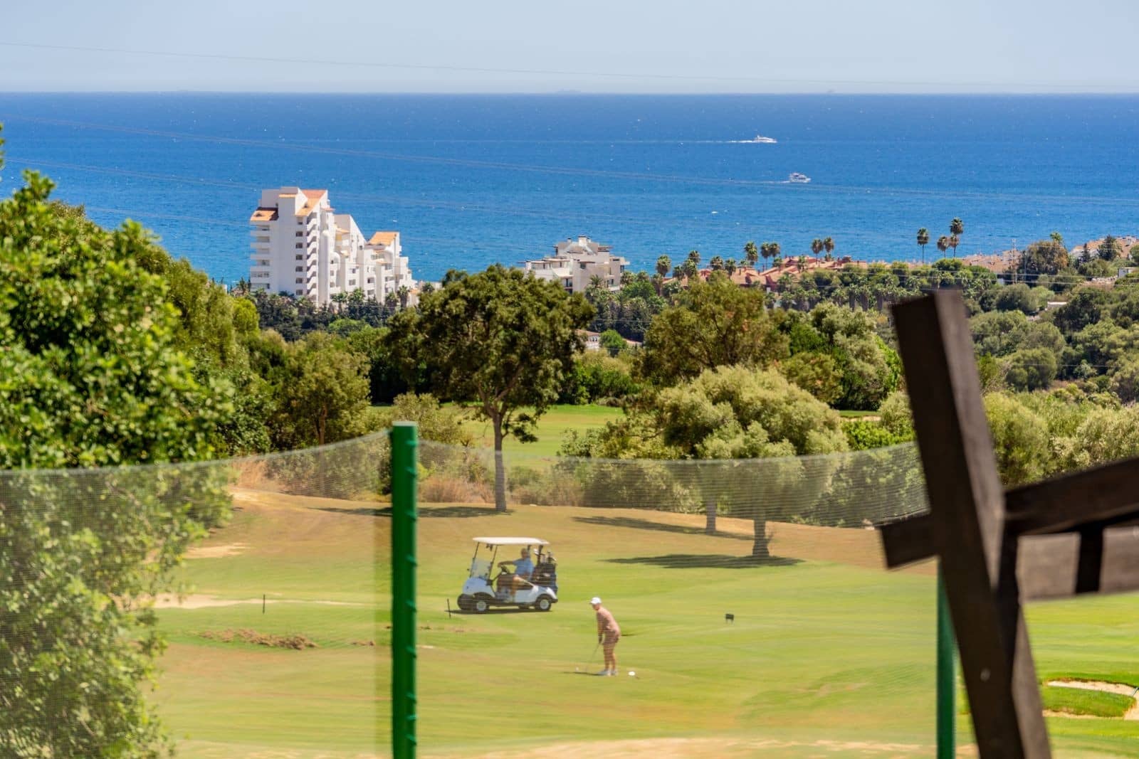 Pareado de 6 habitaciones en Estepona en venta con piscina garaje - 1.200.000 € (Ref: 10054938)