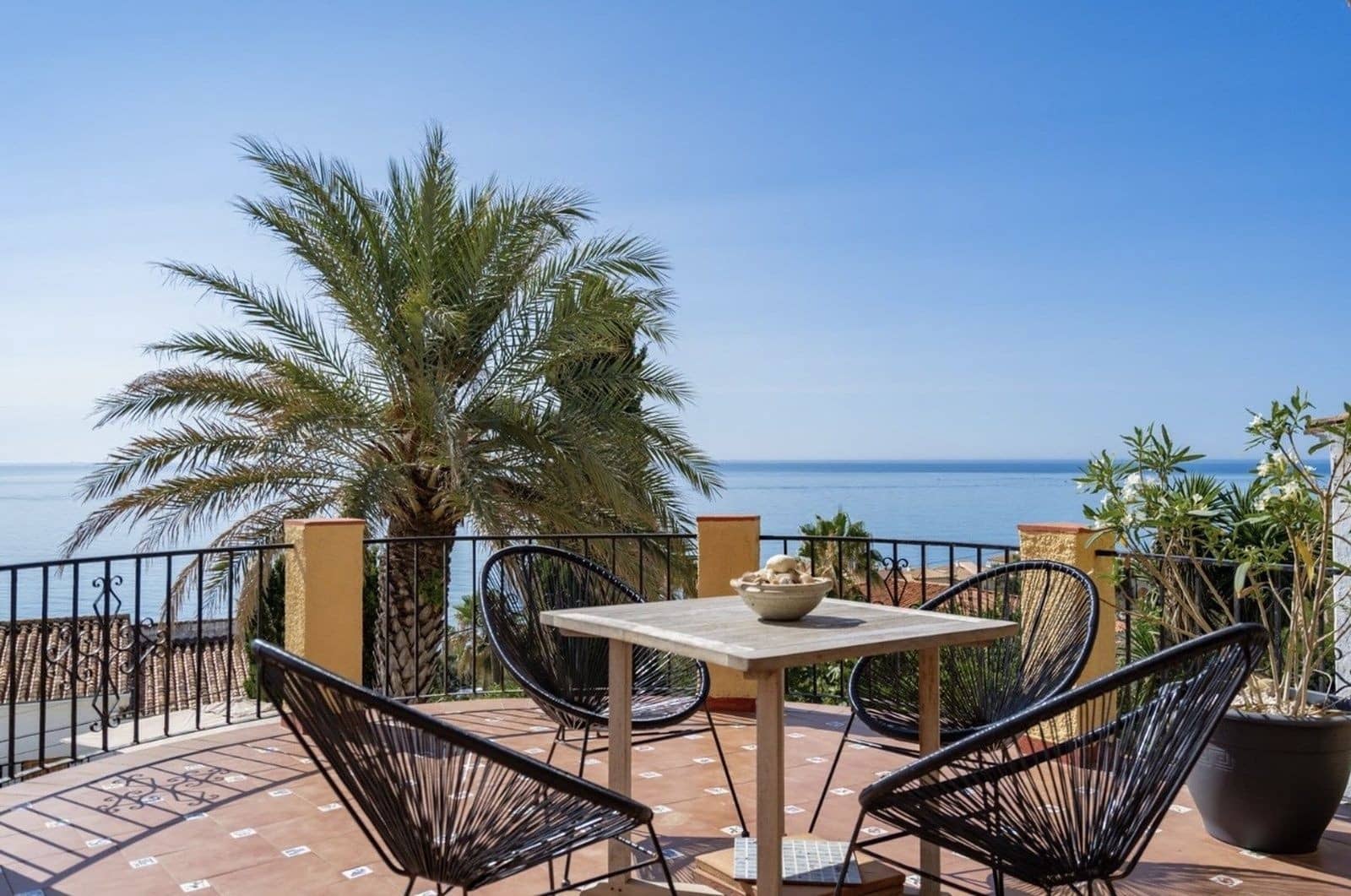 7 sovrum Villa till salu i Casares med pool garage - 1 675 000 € (Ref: 10054939)