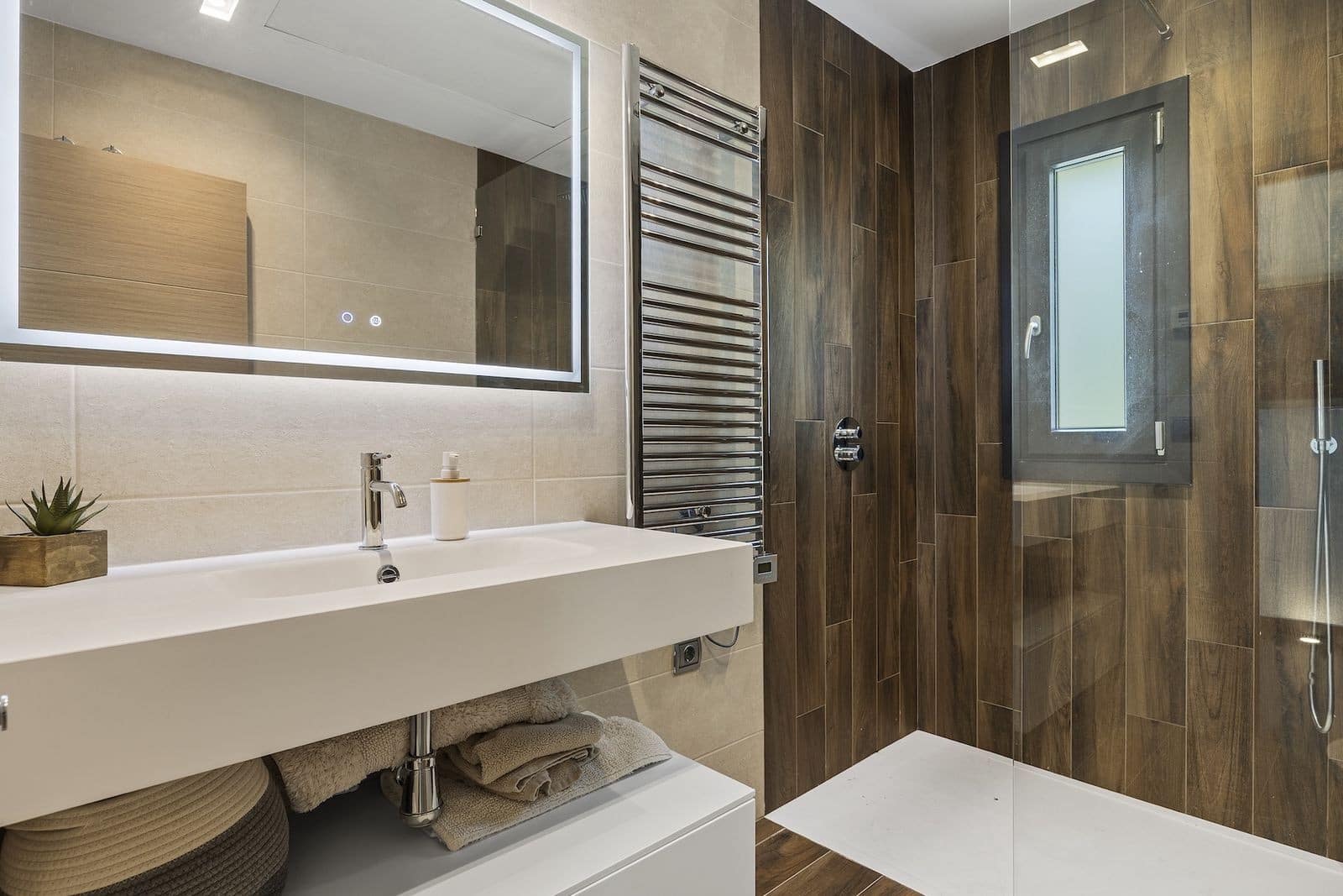 Chalet de 4 habitaciones en Benahavís en venta con piscina garaje - 2.395.000 € (Ref: 10058789)