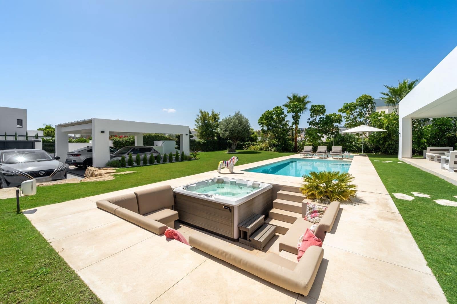 Chalet de 6 habitaciones en Mijas Costa en venta con piscina garaje - 2.395.000 € (Ref: 10058790)