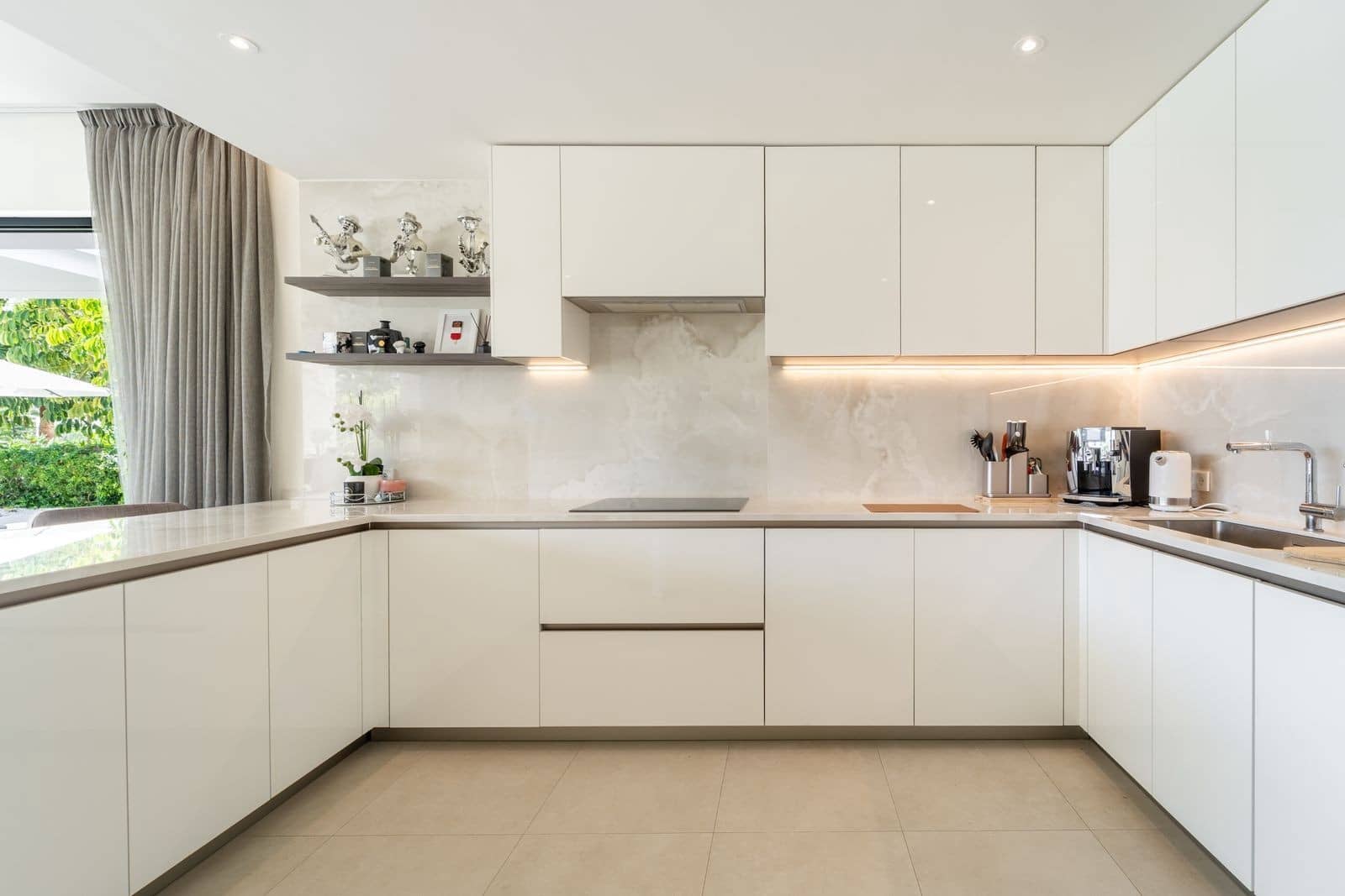 Chalet de 6 habitaciones en Mijas Costa en venta con piscina garaje - 2.395.000 € (Ref: 10058790)