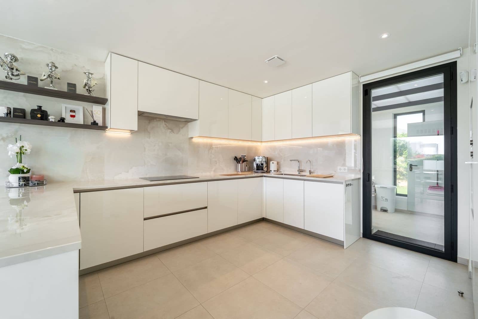 Chalet de 6 habitaciones en Mijas Costa en venta con piscina garaje - 2.395.000 € (Ref: 10058790)