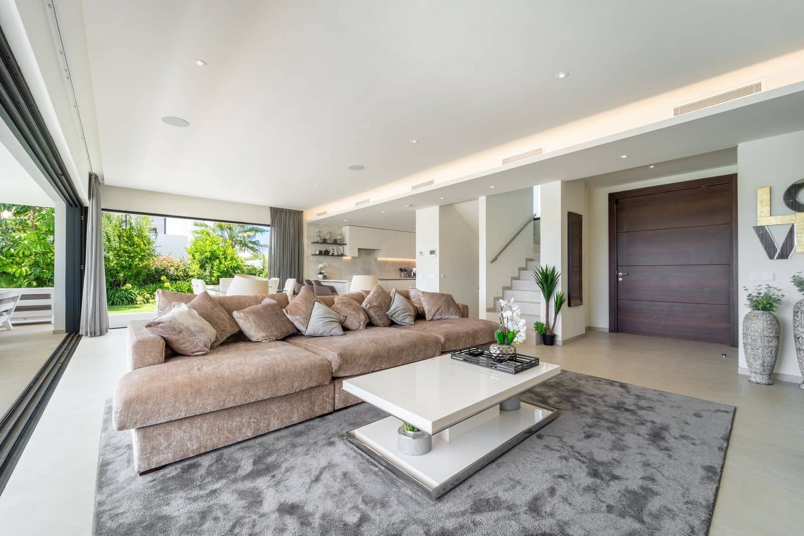 Chalet de 6 habitaciones en Mijas Costa en venta con piscina garaje - 2.395.000 € (Ref: 10058790)