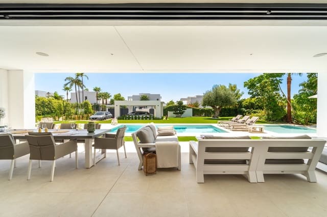 Chalet de 6 habitaciones en Mijas Costa, Mijas en venta con piscina garaje - 2.395.000 € (Ref: 10058790)