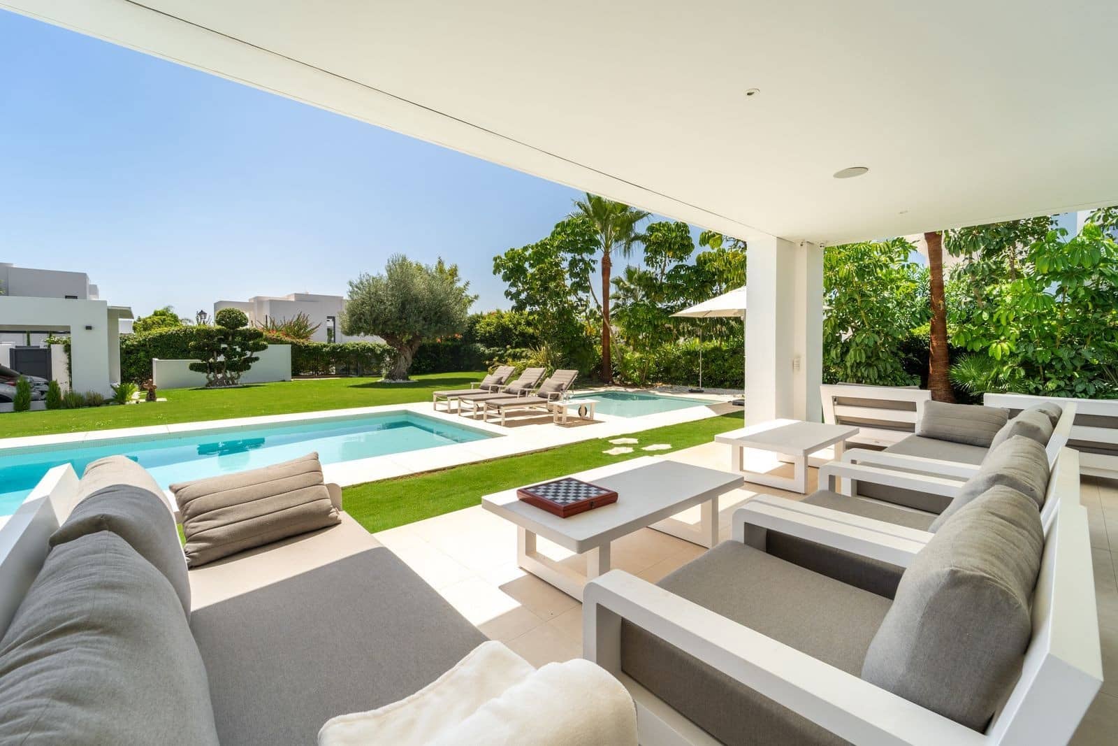 Chalet de 6 habitaciones en Mijas Costa en venta con piscina garaje - 2.395.000 € (Ref: 10058790)