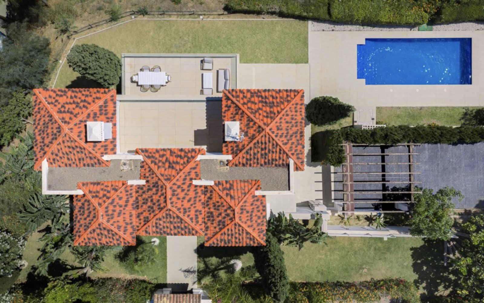 5 Zimmer Villa zu verkaufen in Benahavis mit Pool Garage - 4.280.000 € (Ref: 10061713)