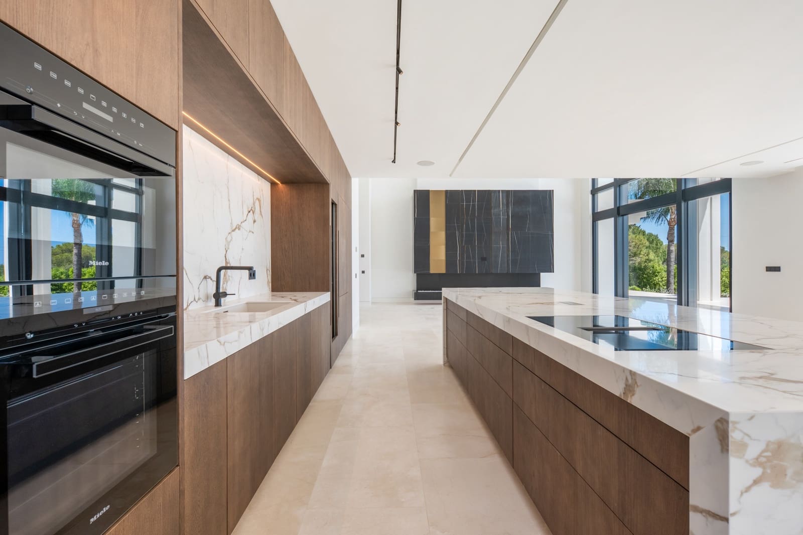 6 slaapkamer Villa te koop in Marbella met zwembad garage - € 9.300.000 (Ref: 10067692)