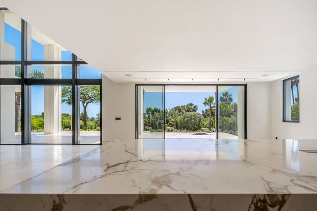 6 slaapkamer Villa te koop in Marbella met zwembad garage - € 9.300.000 (Ref: 10067692)
