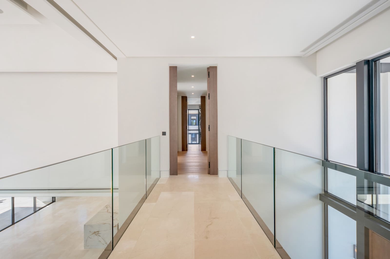 6 slaapkamer Villa te koop in Marbella met zwembad garage - € 9.300.000 (Ref: 10067692)