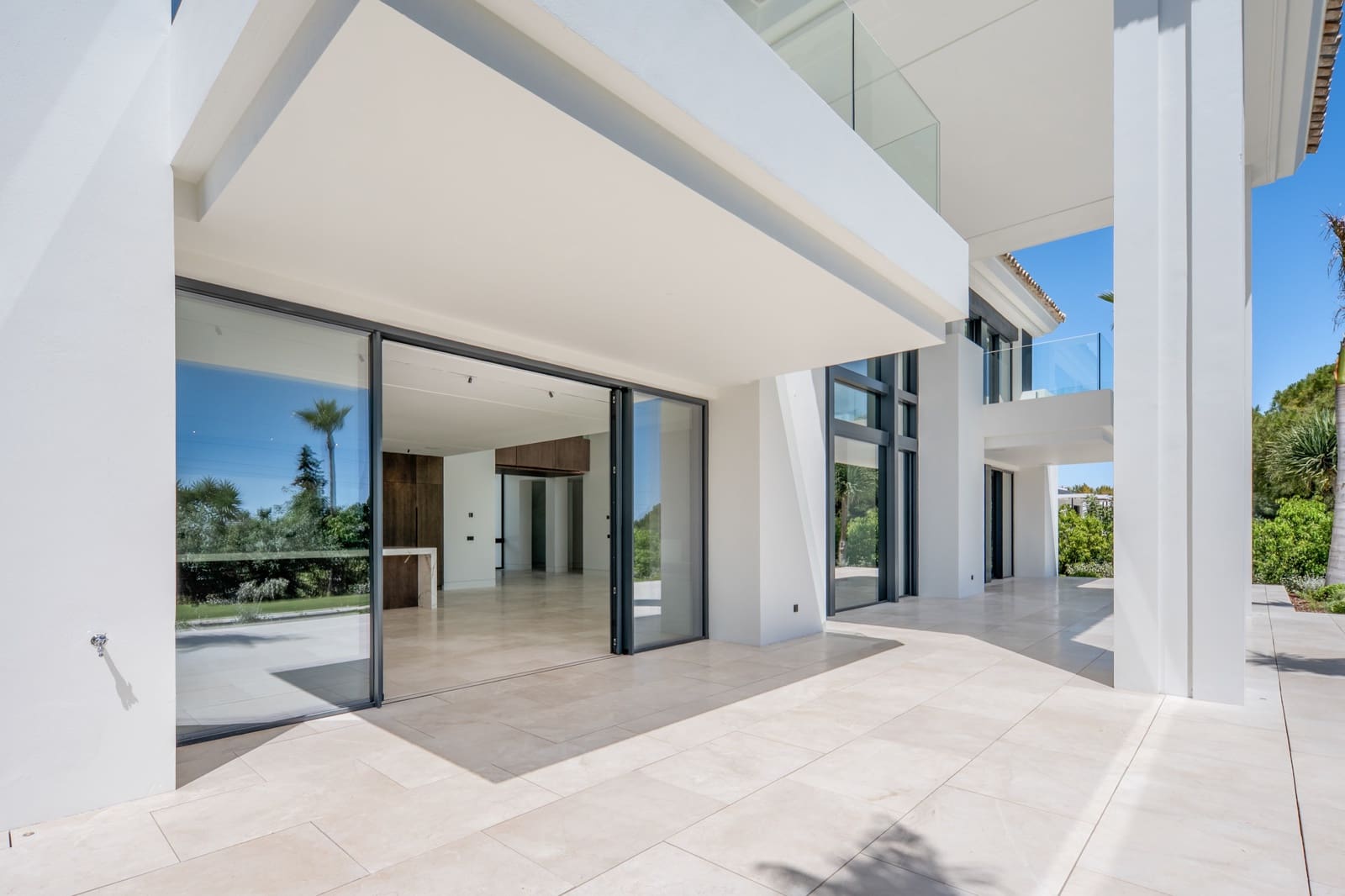 6 slaapkamer Villa te koop in Marbella met zwembad garage - € 9.300.000 (Ref: 10067692)
