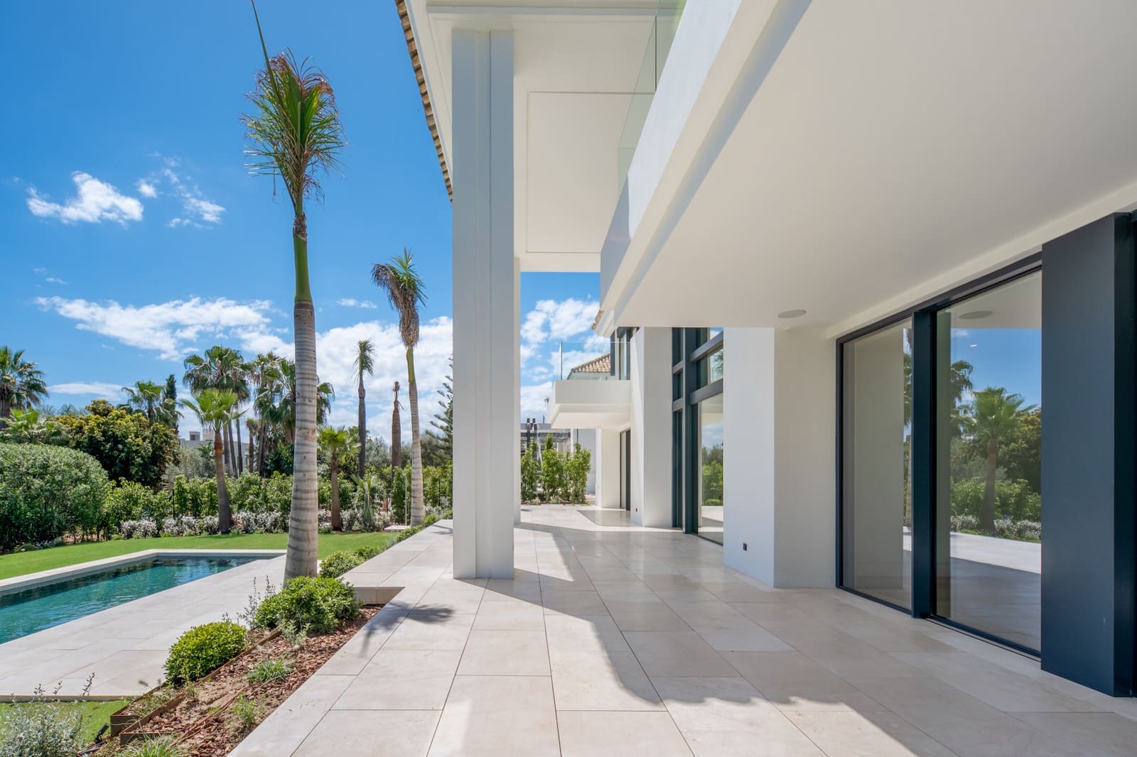 6 slaapkamer Villa te koop in Marbella met zwembad garage - € 9.300.000 (Ref: 10067692)