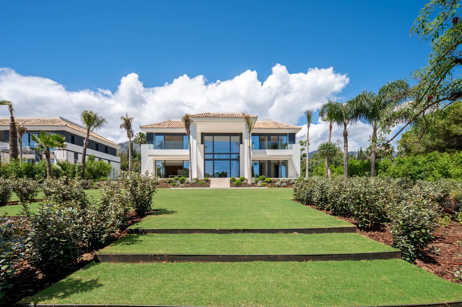 6 slaapkamer Villa te koop in Marbella met zwembad garage - € 9.300.000 (Ref: 10067692)