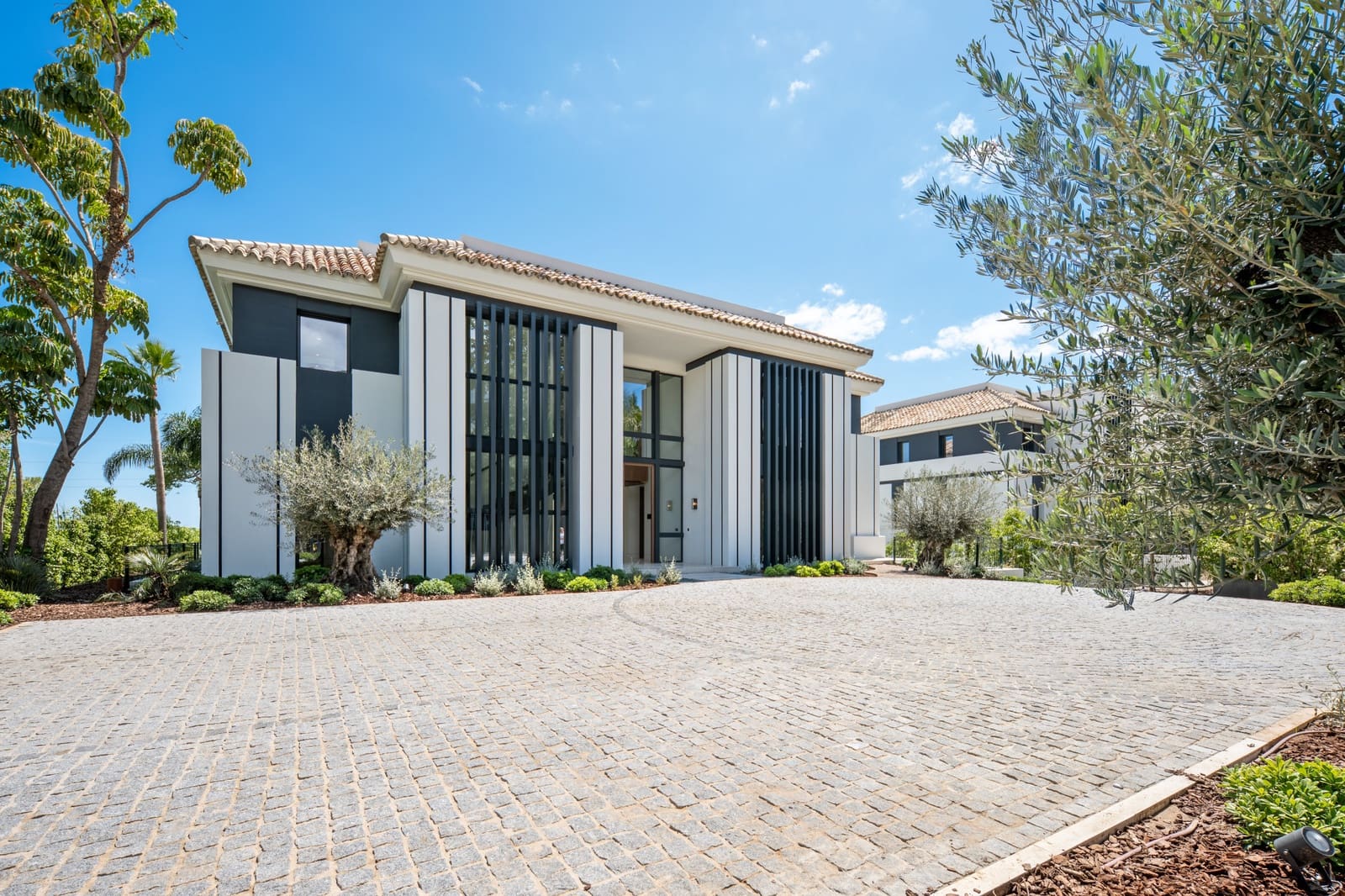 6 slaapkamer Villa te koop in Marbella met zwembad garage - € 9.300.000 (Ref: 10067692)