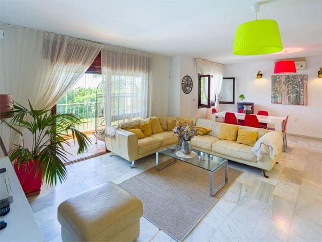 4 chambre Villa/Maison à vendre à Marbella avec piscine garage - 1 100 000 € (Ref: 10067696)