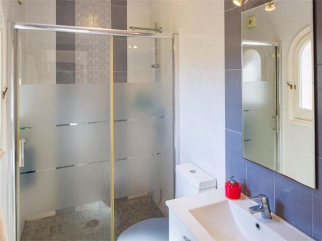 4 chambre Villa/Maison à vendre à Marbella avec piscine garage - 1 100 000 € (Ref: 10067696)