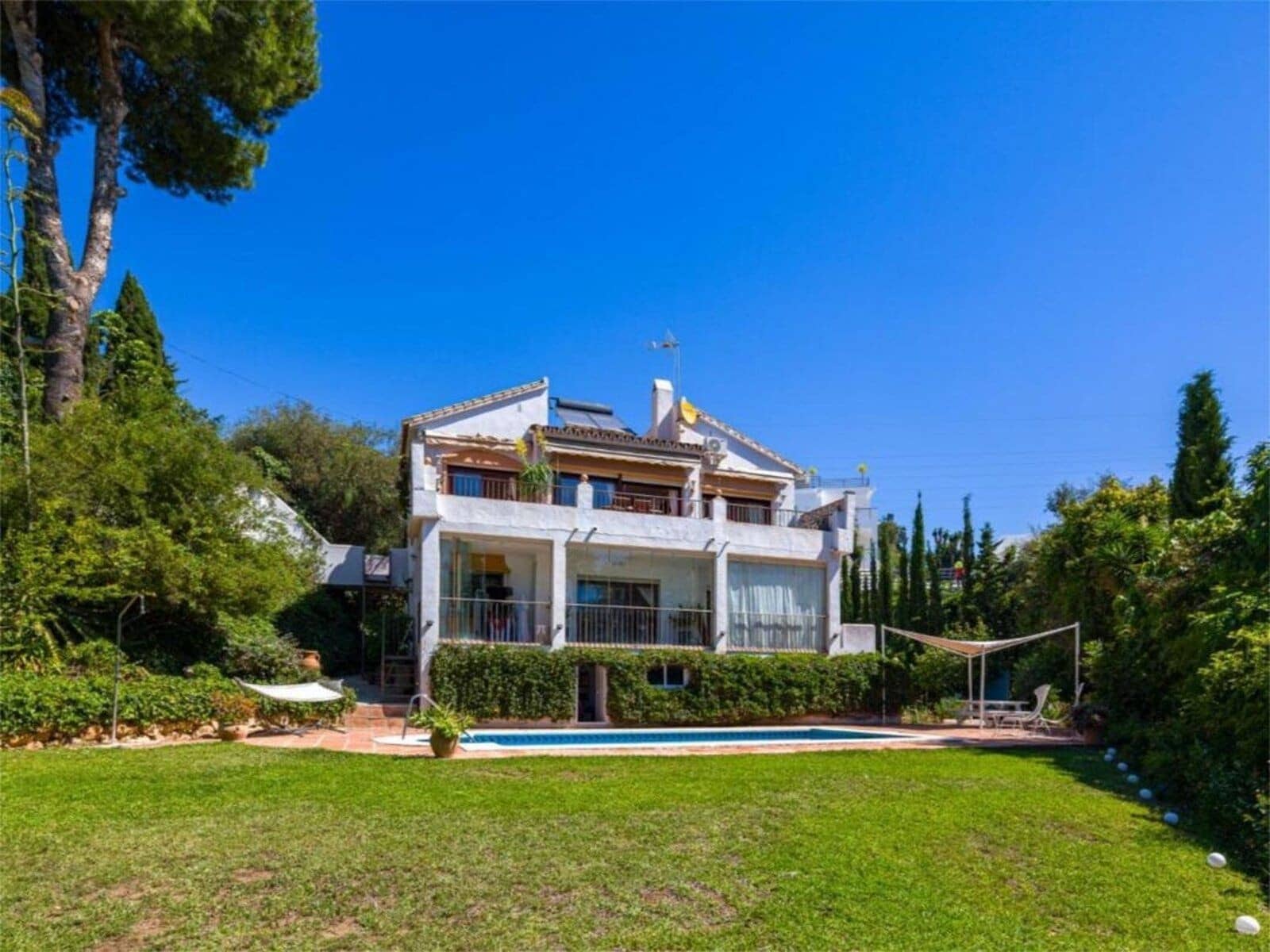 4 chambre Villa/Maison à vendre à Marbella avec piscine garage - 1 100 000 € (Ref: 10067696)