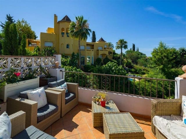 4 chambre Villa/Maison à vendre à Marbella avec piscine garage - 1 100 000 € (Ref: 10067696)