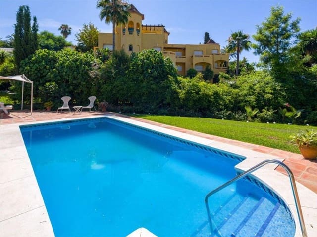 4 chambre Villa/Maison à vendre à Marbella avec piscine garage - 1 100 000 € (Ref: 10067696)