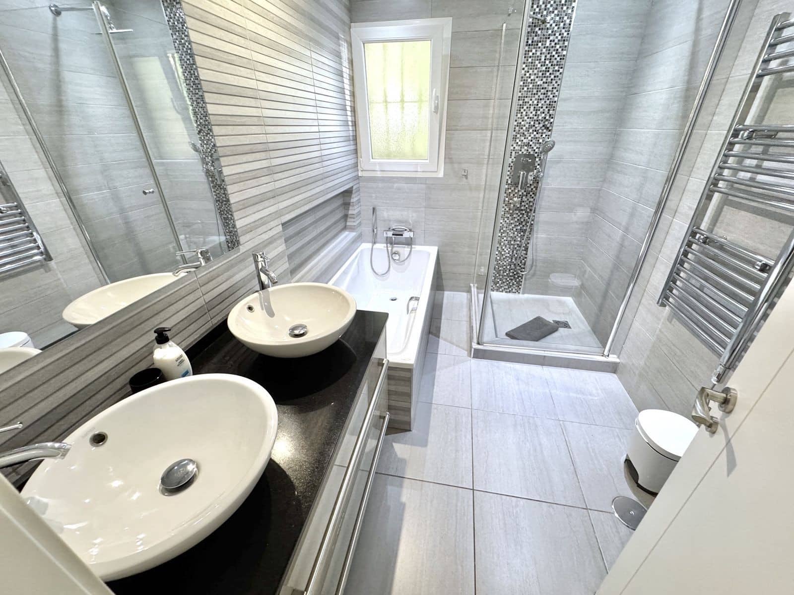 6 Zimmer Villa zu verkaufen in Mijas Costa mit Pool Garage - 1.350.000 € (Ref: 10067698)