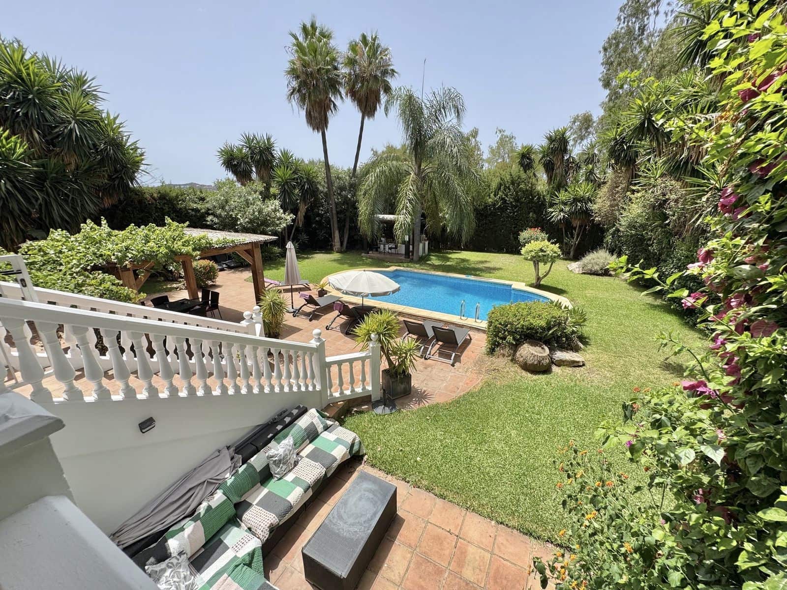 6 Zimmer Villa zu verkaufen in Mijas Costa mit Pool Garage - 1.350.000 € (Ref: 10067698)