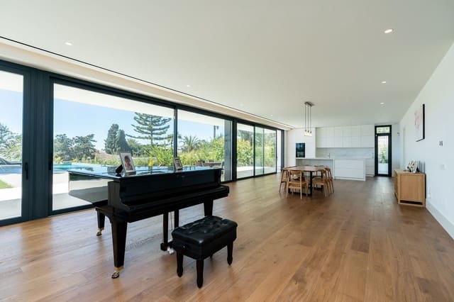 6 Zimmer Villa zu verkaufen in Marbella mit Pool Garage - 4.775.000 € (Ref: 10072550)