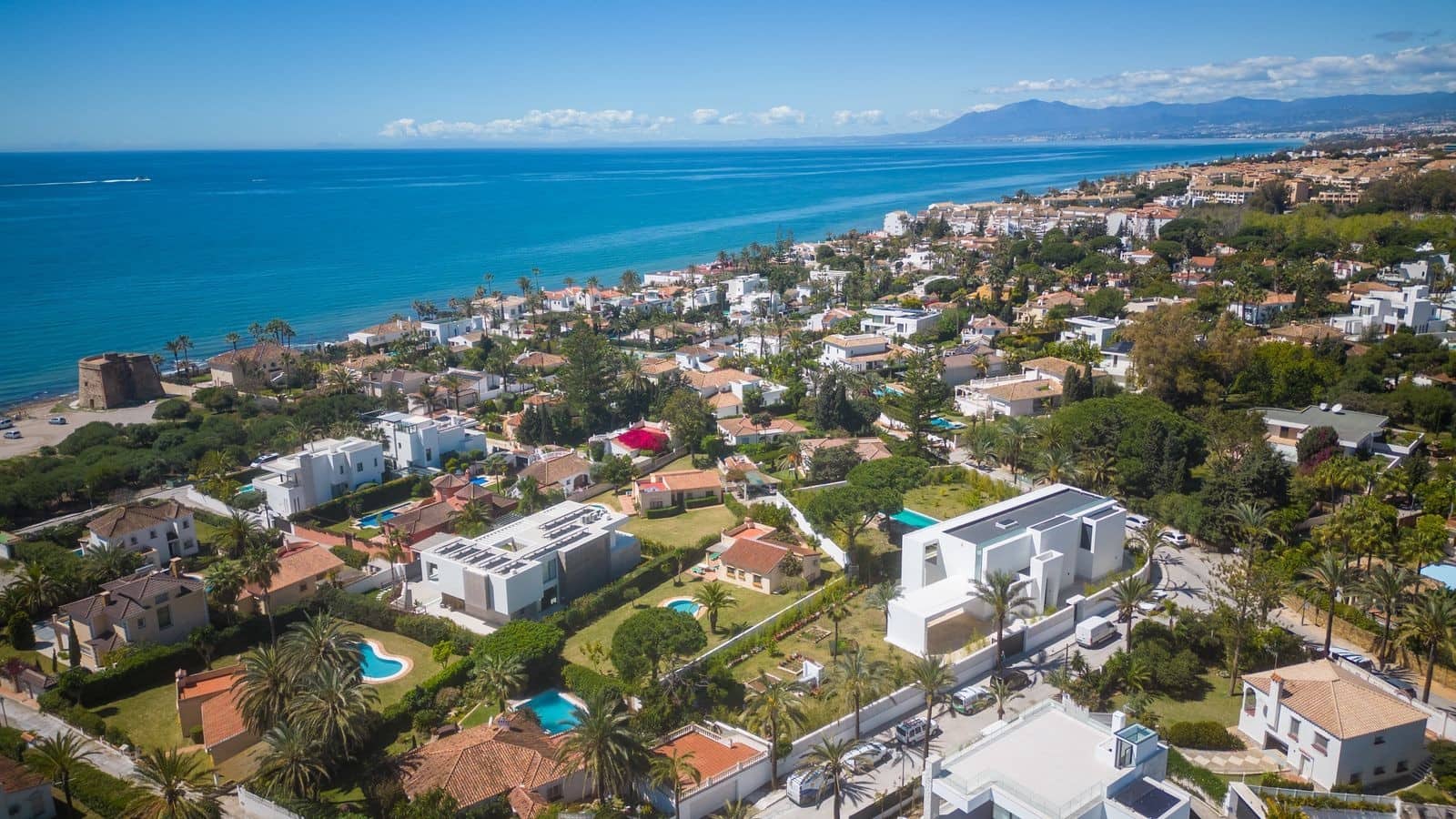 6 Zimmer Villa zu verkaufen in Marbella mit Pool Garage - 4.775.000 € (Ref: 10072550)