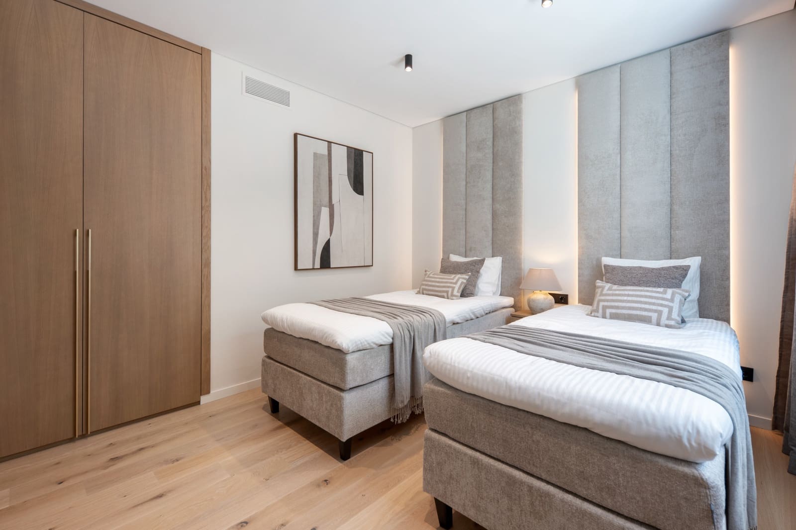 3 chambre Penthouse à vendre à Marbella avec piscine garage - 1 649 500 € (Ref: 10075498)