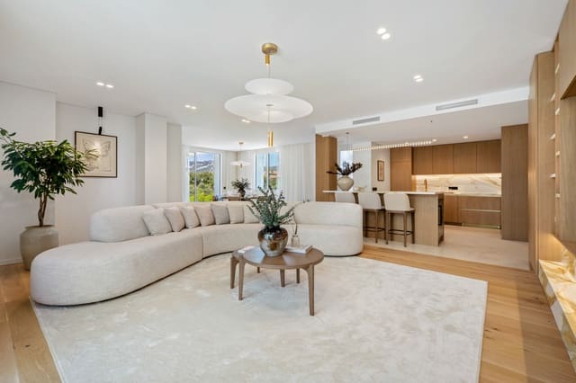 3 chambre Penthouse à vendre à Marbella avec piscine garage - 1 649 500 € (Ref: 10075498)