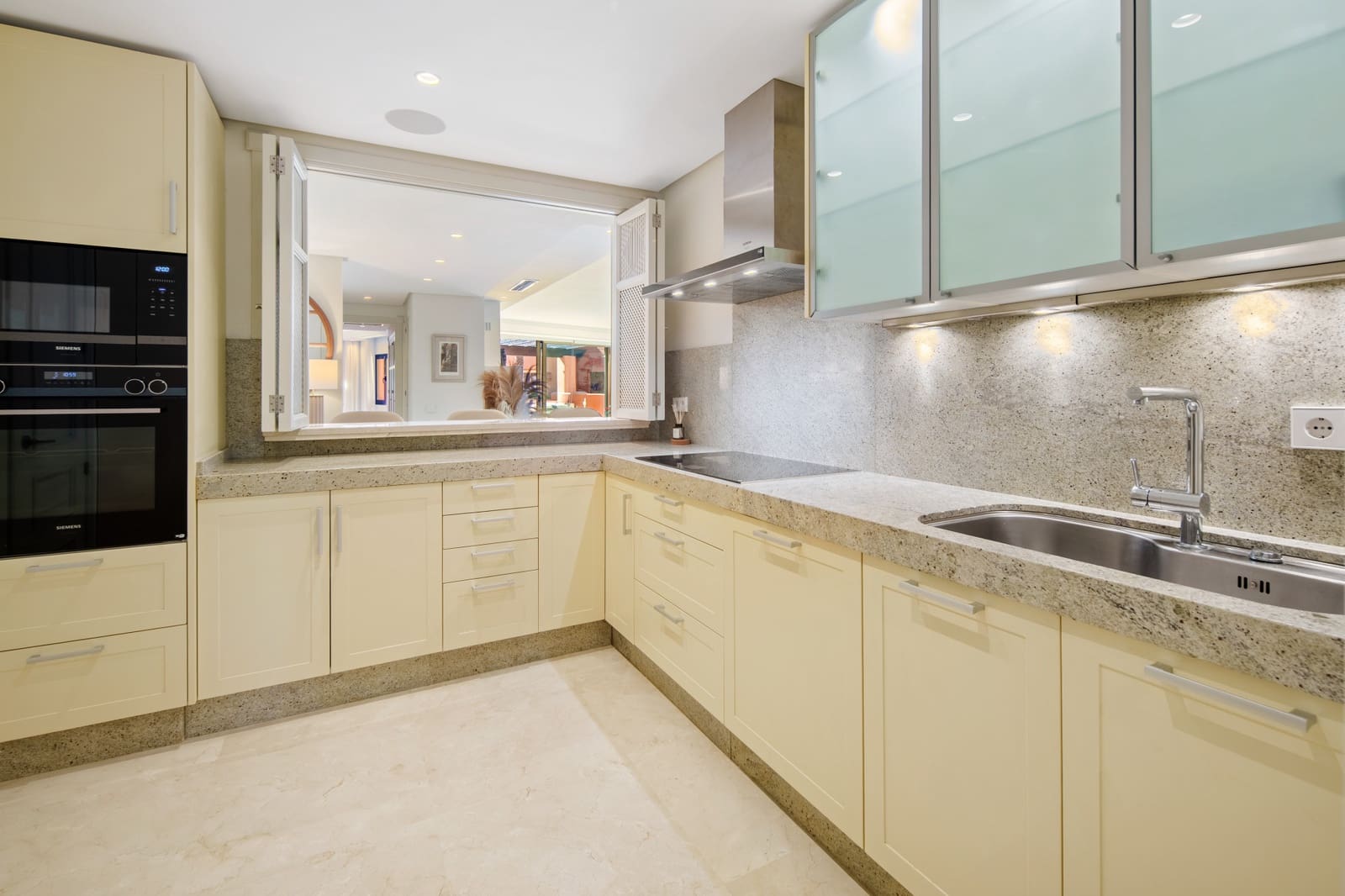 3 slaapkamer Penthouse te koop in Marbella met zwembad garage - € 4.250.000 (Ref: 10075501)