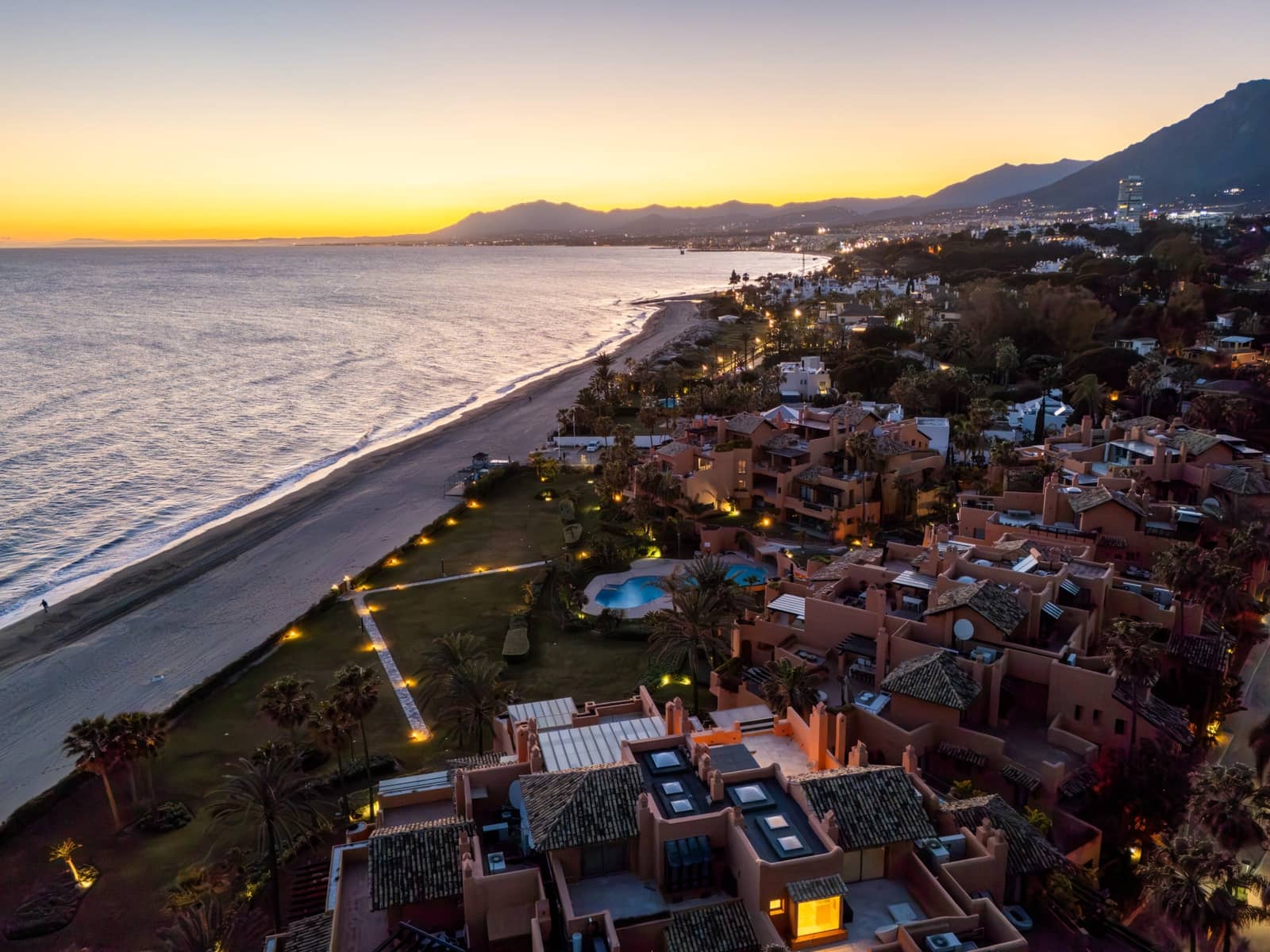 3 slaapkamer Penthouse te koop in Marbella met zwembad garage - € 4.250.000 (Ref: 10075501)