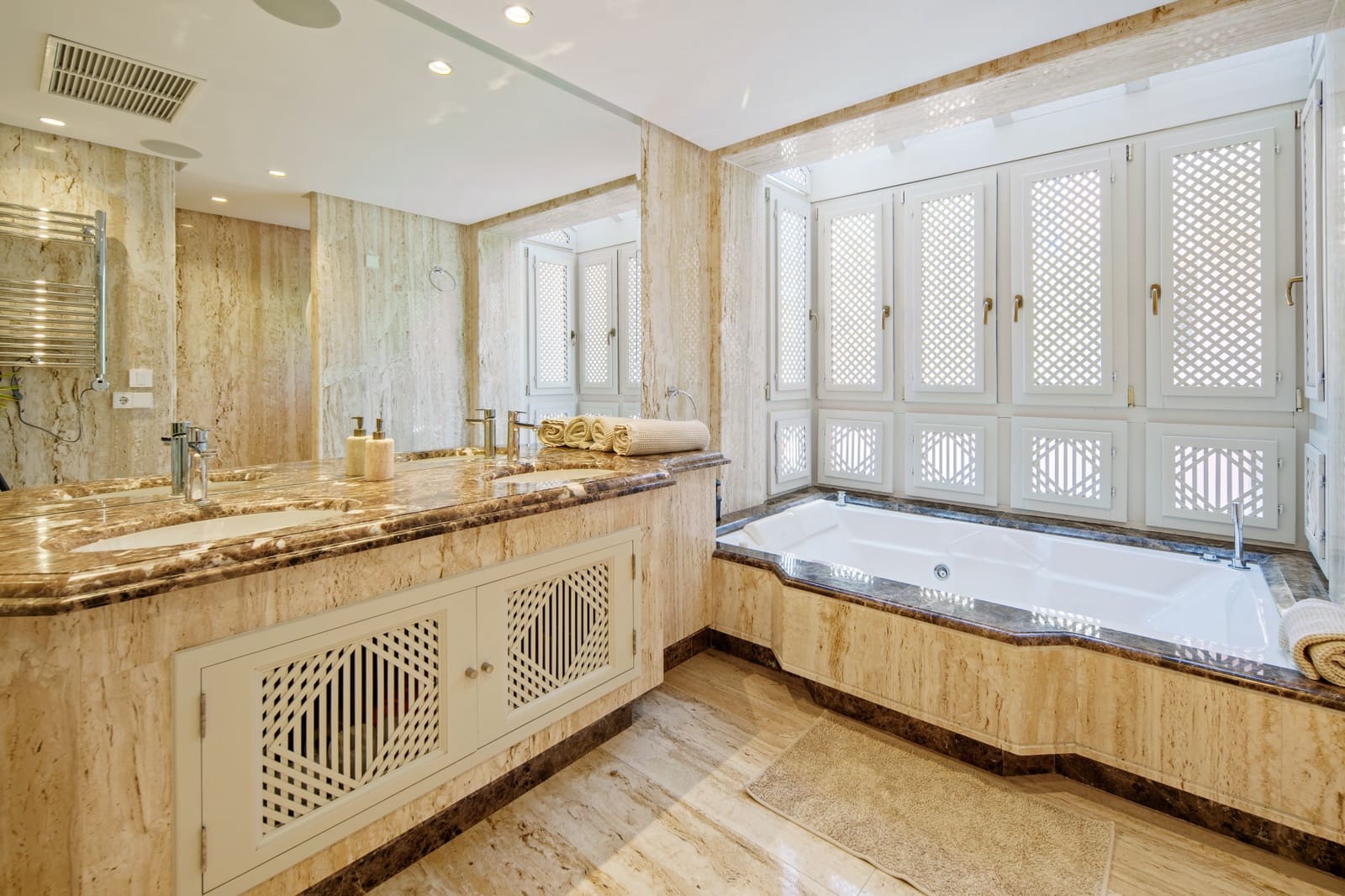 3 slaapkamer Penthouse te koop in Marbella met zwembad garage - € 4.250.000 (Ref: 10075501)