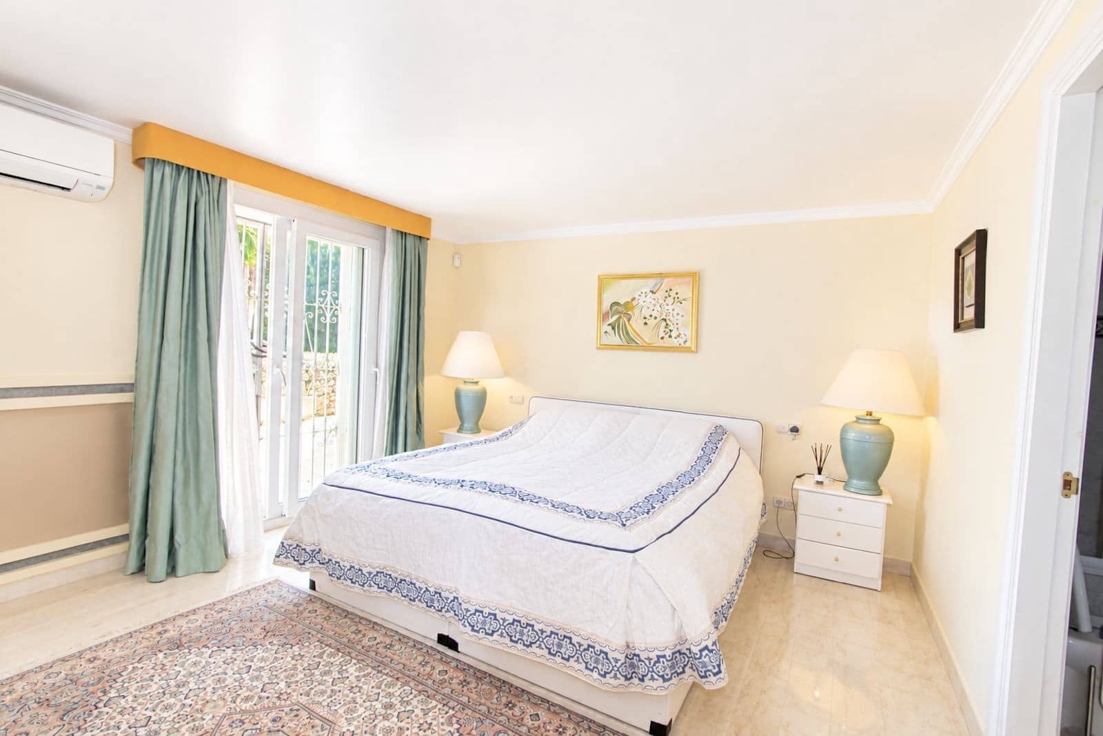 4 slaapkamer Villa te koop in Marbella met zwembad garage - € 1.500.000 (Ref: 10078062)